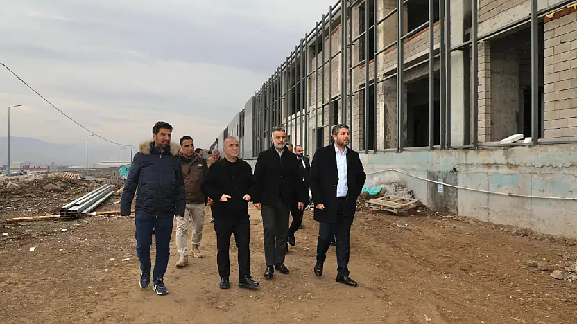 Vali Hatipoğlu ve Vekil Nazırlı'dan Toraman Tekstil şantiyesine ziyaret
