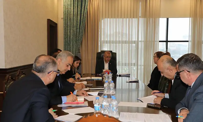 Vali Hatipoğlu vatandaşların taleplerini dinledi