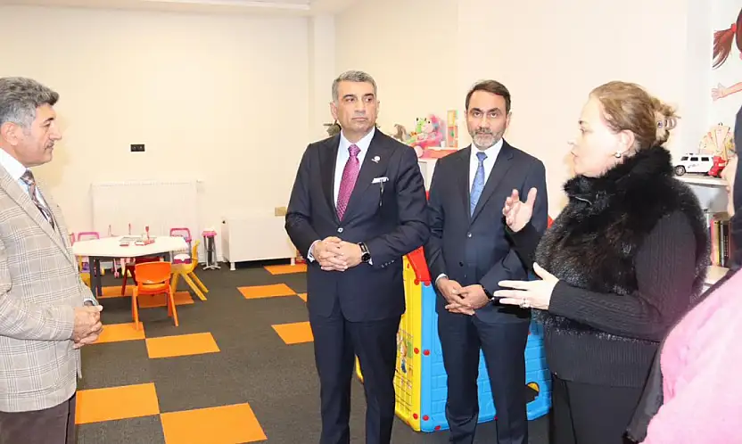 Vekil Erol'dan Beyaz Ev'e tam not